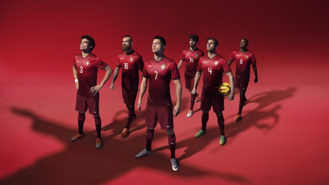 星空体育综合-《英雄联盟》官方公布新英雄“元素师”——玩家期待已久的终极变革即将到来